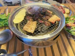 -叽叽扎扎烤肉场(生态城万达店)
