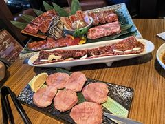 -炼火烤肉店