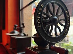 -SISTERS BAR RESTAURANT川意酒馆(嘉善老市H楼店)