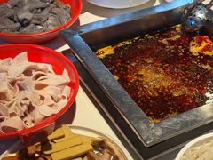 -二荆条·蜀鲜汇城市森林火锅