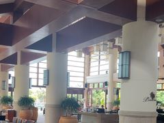 -亚龙湾喜来登·美景台大堂吧