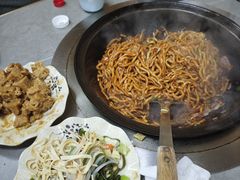 -日新铁锅焖面(坝上店)