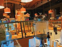 -Dough&Joe团憩(瑞虹天地月亮湾店)