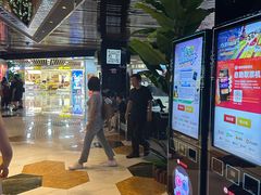 -环球国际影城(天鸿广场LUXE巨幕店)