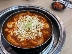 -三清洞摩西韩式年糕火锅(威高广场店)
