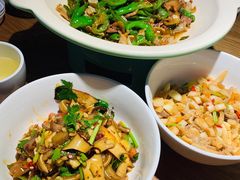 -费大厨辣椒炒肉(万家丽一店)