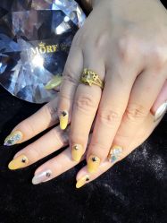 -沫儿·美甲美睫·半永久·皮肤管理