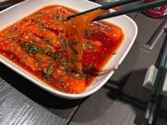 潮州秘制生腌三文鱼-卤鼎记·潮汕卤水火锅饭店(北京首店)