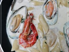 -SISTERS BAR RESTAURANT川意酒馆(嘉善老市H楼店)
