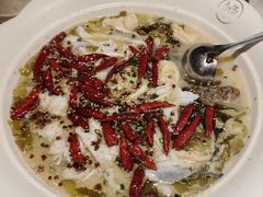 -江渔儿酸菜鱼专门店(明珠广场店)