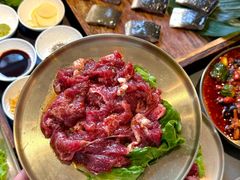 -围炉肉舍•炭烤活鳗•丹东海鲜烤肉(步行街店)