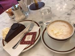 -Cafe Sacher(WIEN)