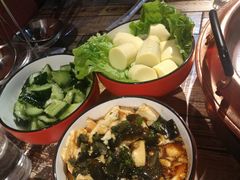 -虾弄弄海派小龙虾·牛羊蝎子火锅