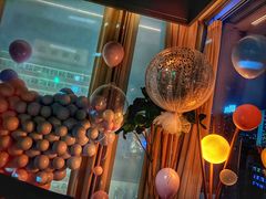 -The ROOF (通盈中心店)