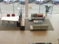 -深圳锦龙奥迪4S店(前海店)