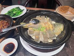 砂锅焗大黄鱼-汤城小厨•粤菜•靓汤(苏州街店)
