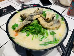 -肥汁米蘭香港米线(长宁来福士店)