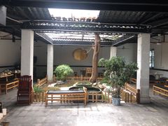-浮何烤铺(桐梓林店)