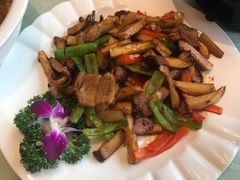 -老六饭店(翠通路店)