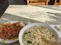 -正宗胖子抻面馆(岭东路店)