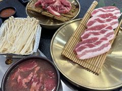 -臻牛烤肉