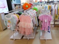 -孩子王(奥克斯广场店)