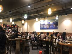 大堂-肖肖酸萝卜鱼火锅(总店)