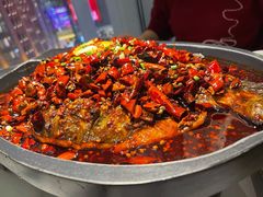 -江边城外烤全鱼(世茂广场店)