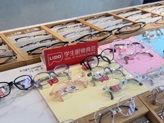 -瑞司视光眼镜·蔡司战略合作眼镜店(新街口店)