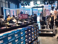 -SKECHERS 斯凯奇(上海国际时尚中心店)