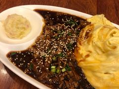 照烧肥牛蛋包饭-玛格萝妮比萨屋(四平店)