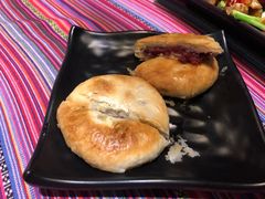 鲜花饼-香巴拉云南餐厅(华莱坞店)