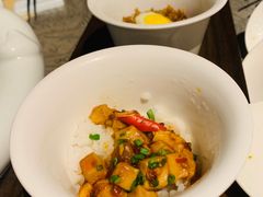 -穹六人间 people 6(岳阳路店)