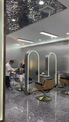 -Tloml salon