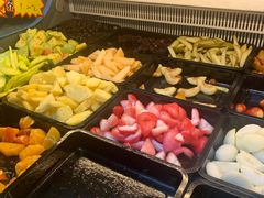 自助取餐区-老炳·七丛松甘草水果