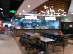 -中百仓储超市有限公司(越秀星汇维港店)