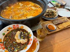-猫爷的腔调·黔小馆(交大医学住宅区店)
