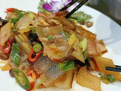 洋芋粑粑炒腊肉-东哥紫阳蒸盆子(旺座·现代城店)