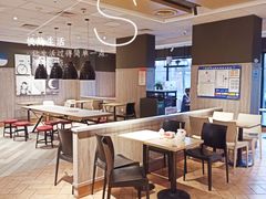 大堂-肯德基(珠峰店)