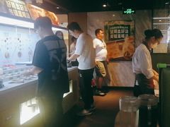 -海底捞火锅(威高广场店)