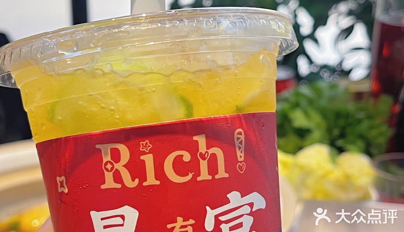 这家牛腩煲够正!红糖糍粑也好吃!