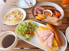 火腿芝士三明治配炒蛋-Money Shops(愚园路店)