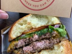 特色雙層芝士牛肉汉堡-Burger Joys Central(中环士丹利街店)