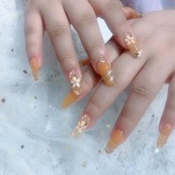 -UGIRL有个美甲