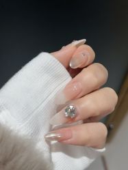-苏彩·皮肤管理美甲美睫