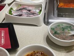 -海底捞火锅鲜切牛肉主题店(长寿路店)