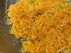 -阿瓦山寨·湘菜现炒·剁椒鱼头王(咸阳总店)