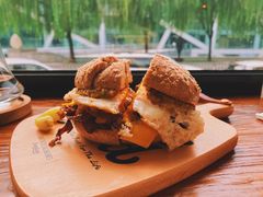 -Catch Bagel(芳草地店)