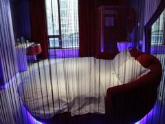 -天鹅恋主题酒店(光谷广场步行街店)