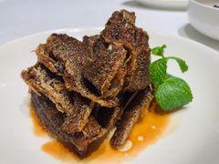 小黄鱼-品悦酒店(三林古镇店)